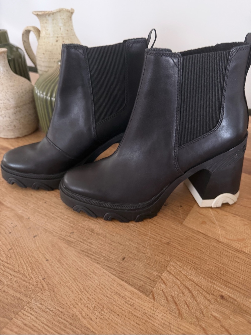 Sorel Black Leather Chelsea Ankle Boots with Block Heel